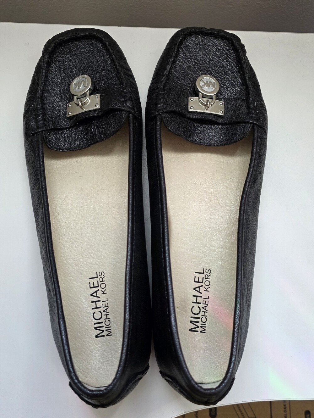 Michael Kors Hamilton leather Loafers black Leather With Silver Lock Size 8.5 - Picture 3 of 7